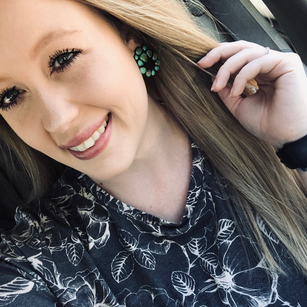 Meet your Posher, Charlotte